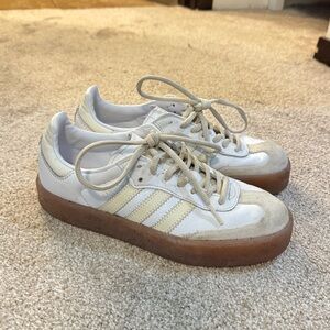 Adidas platform Sambas